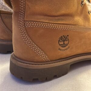Timberland Authentic WP Fleece Fold Down
Wheat Nubuck & HAT